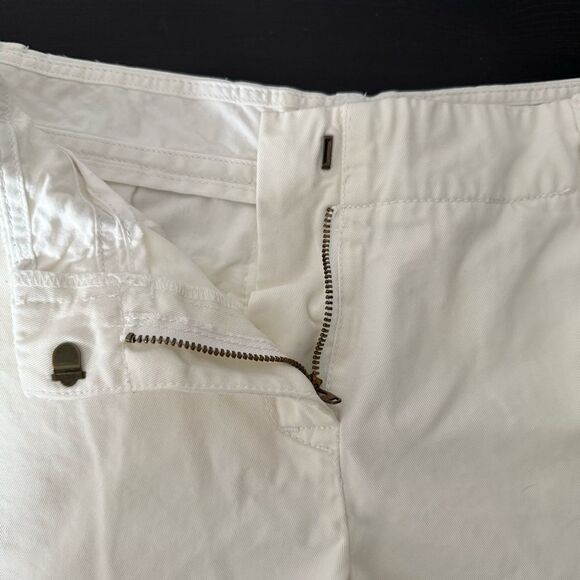 J Crew Shorts 4.5'' Womens Sz 8 White Chino Distressed Coastal Beach Summer - Picture 9 of 14